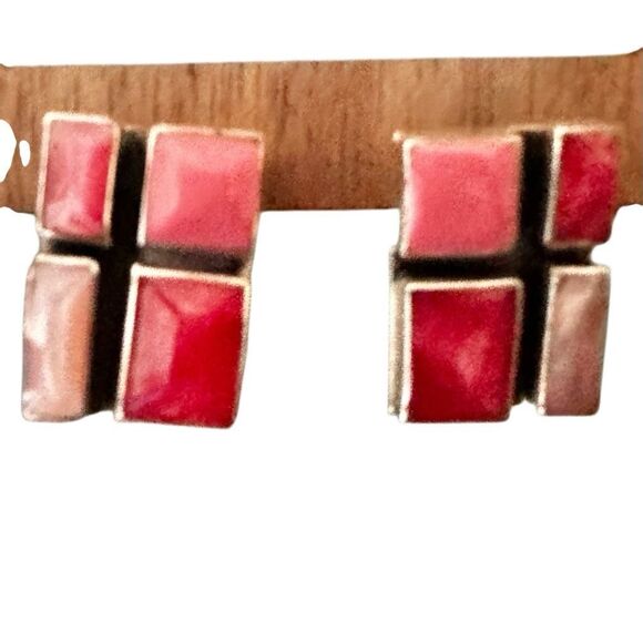 Sterling Silver  Pink Dyed Shell Earrings  Modernist Design - Picture 10 of 12